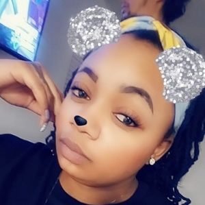 Meet your Posher, Cassie